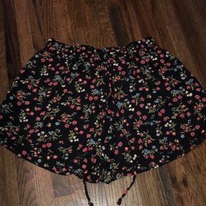 floral shorts